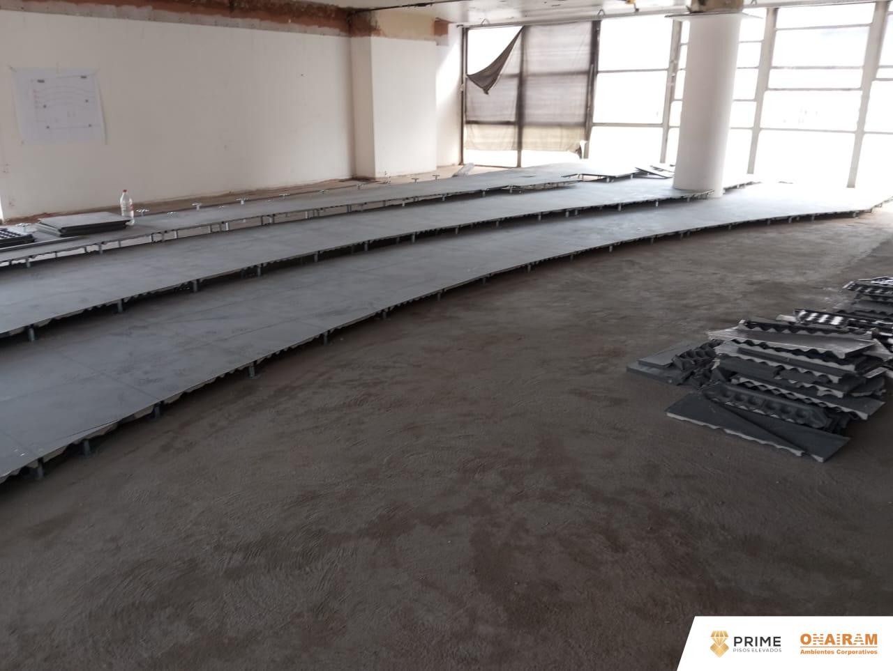 Piso Elevado para Ambientes Corporativos