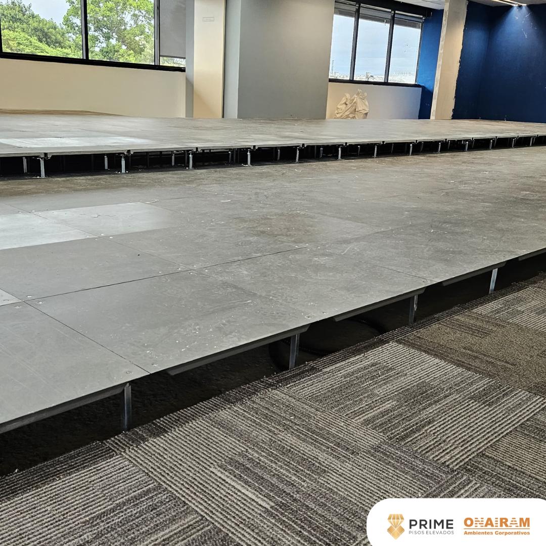 Piso Elevado para Ambientes Corporativos