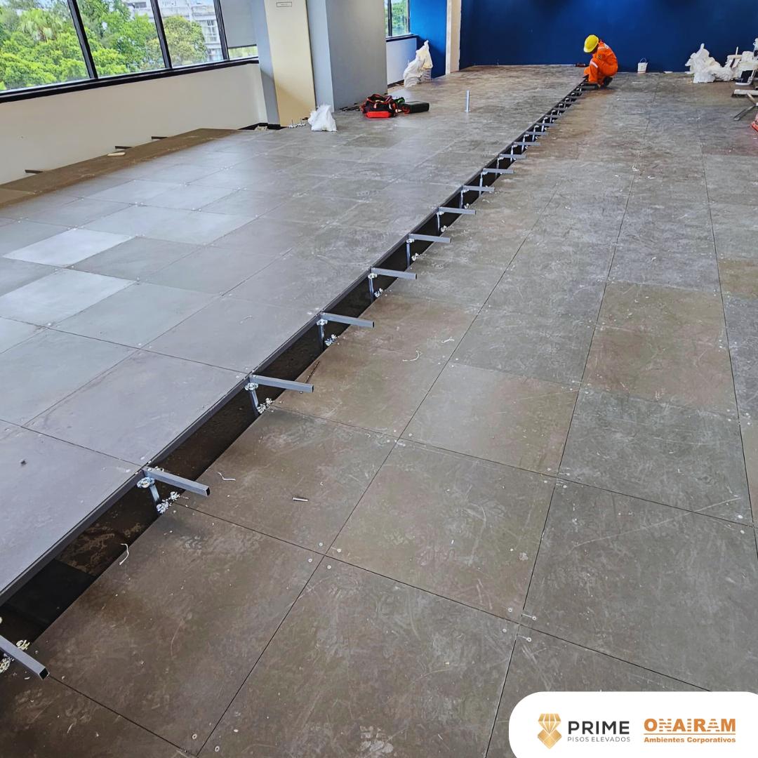Piso Elevado para Ambientes Corporativos
